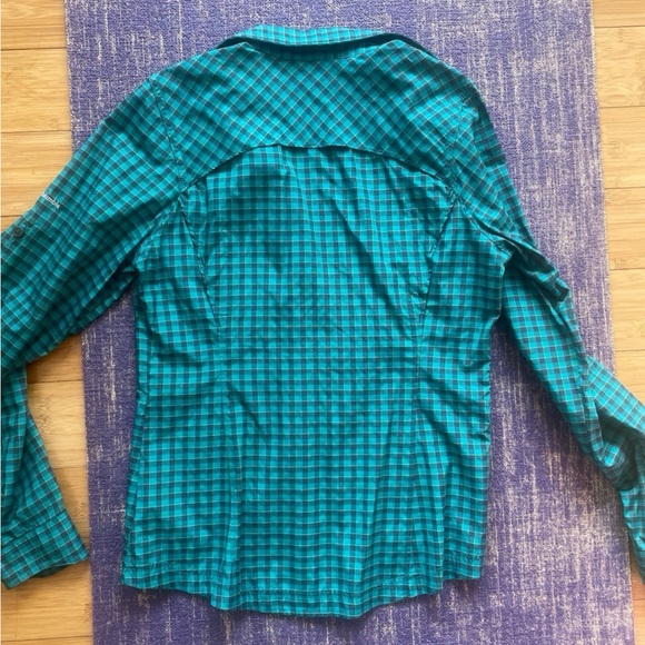 Columbia Omni-shade plaid button down shirt - Picture 2 of 6